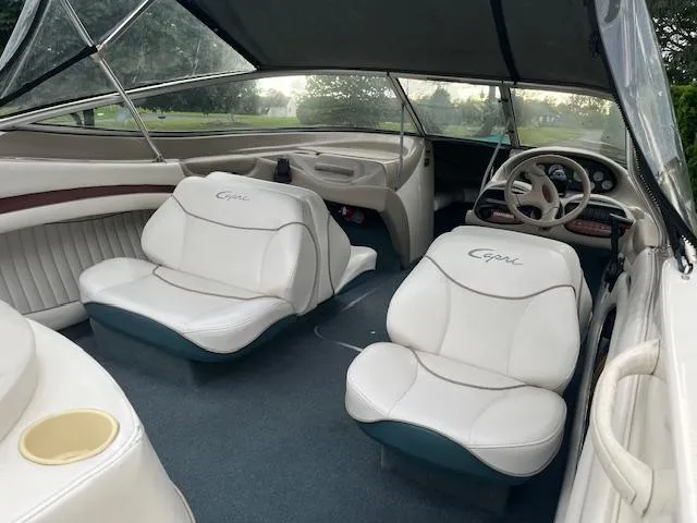 Slide: The Image of Bayliner 2050 Capri DX/LX 2000 - 5