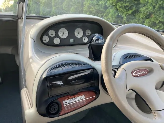 Slide: The Image of Bayliner 2050 Capri DX/LX 2000 - 8