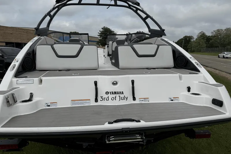 Slide: The Image of Yamaha AR250 2022 - 2