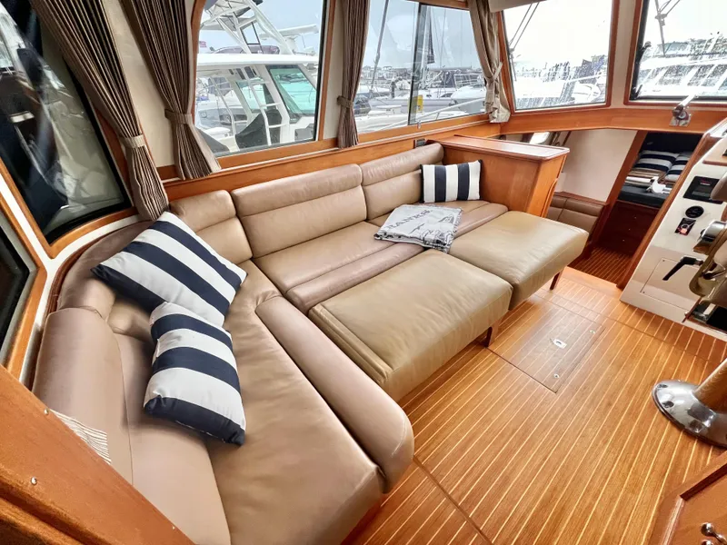 Slide: The Image of Settee Pull Out - 13