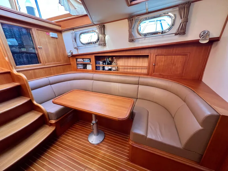 Slide: The Image of Dinette - 15