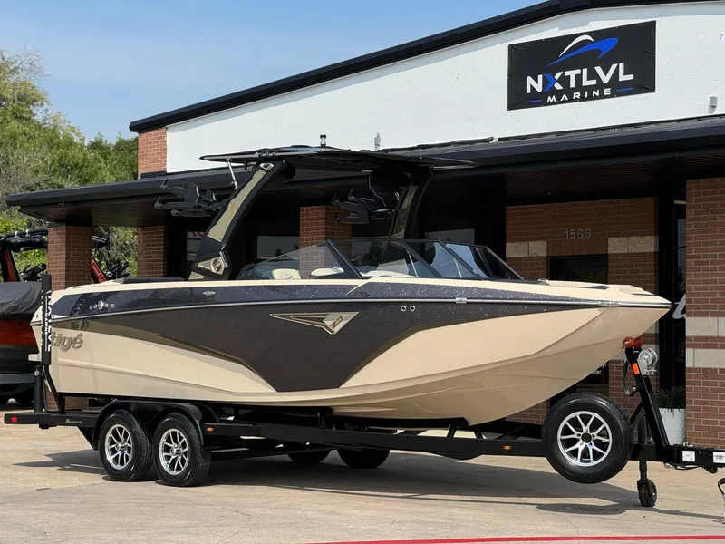 Slide: The Image of Tigé Z3 2025 - 1