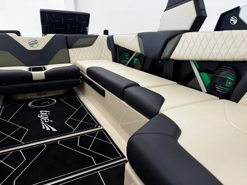 Slide: The Image of Tigé Z3 2025 - 10