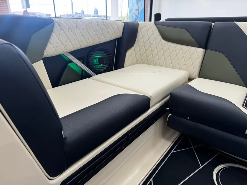 Slide: The Image of Tigé Z3 2025 - 11