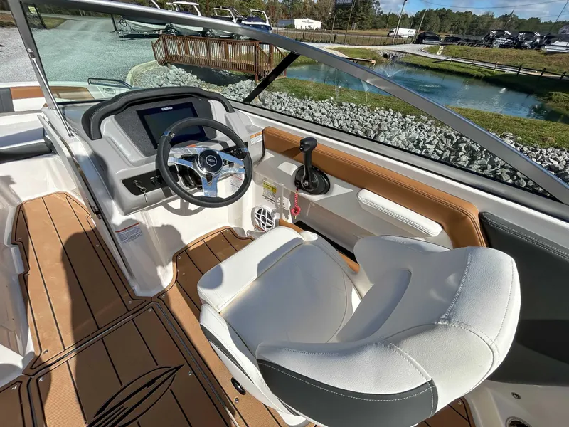 Slide: The Image of Chaparral 21 SSi OB 2025 - 14