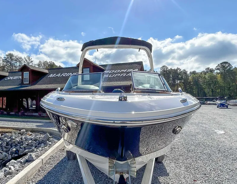 Slide: The Image of Chaparral 21 SSi OB 2025 - 3