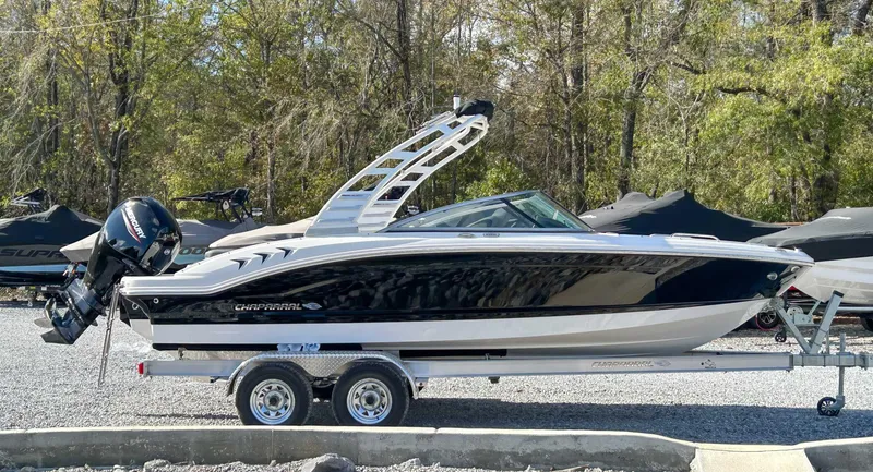 Slide: The Image of Chaparral 21 SSi OB 2025 - 5