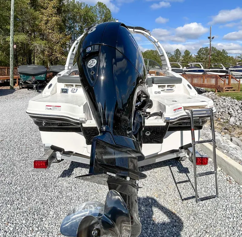 Slide: The Image of Chaparral 21 SSi OB 2025 - 8