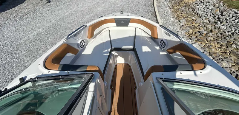 Slide: The Image of Chaparral 21 SSi OB 2025 - 9