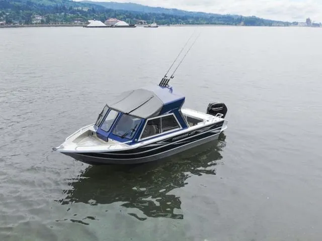 Slide: The Image of Thunder Jet 185 Luxor 2024 - 4