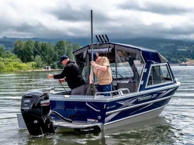 Slide: The Image of Thunder Jet 185 Luxor 2024 - 7