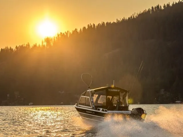 Slide: The Image of Thunder Jet 185 Luxor 2024 - 8