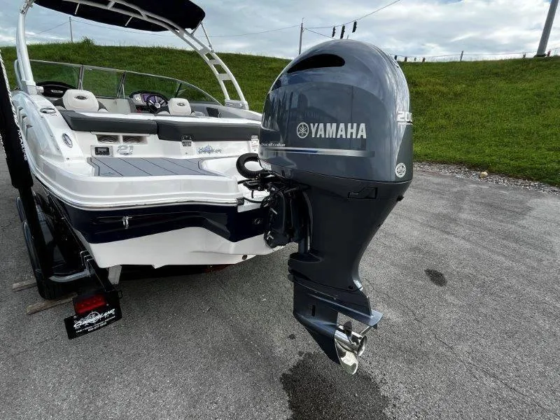 Slide: The Image of Chaparral 21 SSi OB 2022 - 25