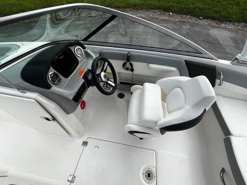 Slide: The Image of Chaparral 21 SSi OB 2022 - 42