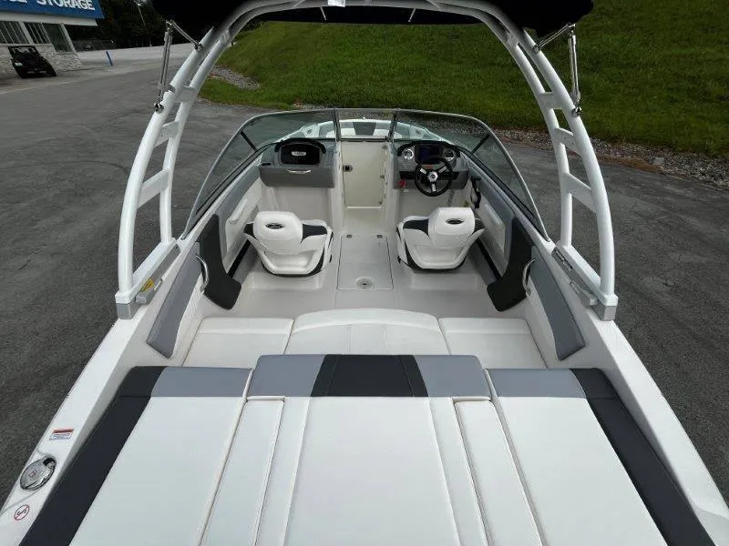 Slide: The Image of Chaparral 21 SSi OB 2022 - 68