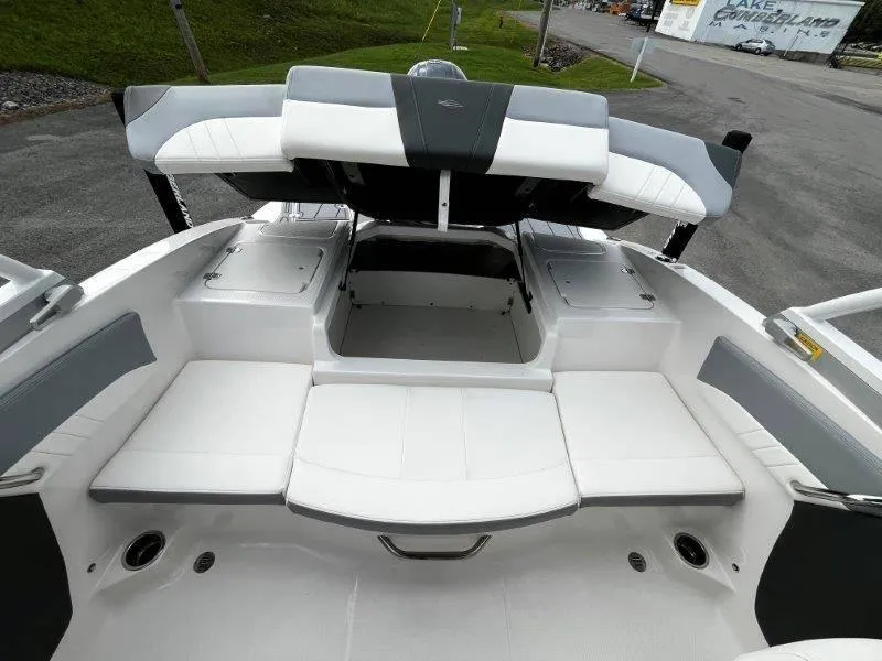 Slide: The Image of Chaparral 21 SSi OB 2022 - 69