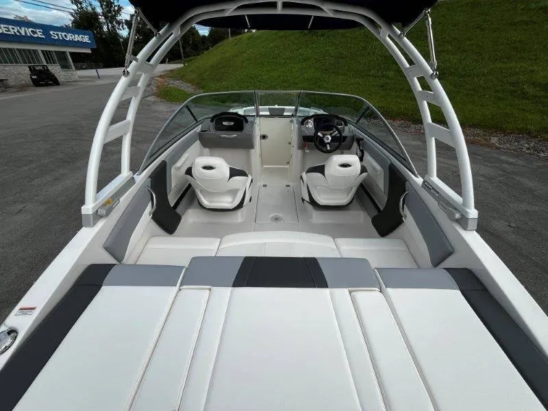 Slide: The Image of Chaparral 21 SSi OB 2022 - 83