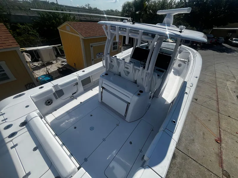 Slide: The Image of Sportsman Open 352 Center Console 2025 - 31
