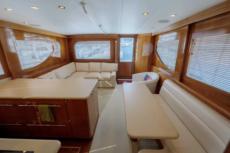 Slide: The Image of Hatteras 50 Tide Up II - Dinette - 14