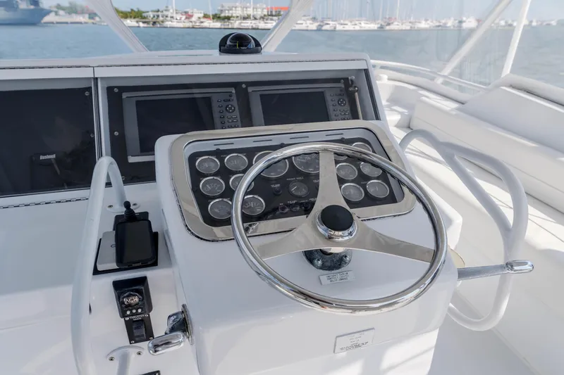 Slide: The Image of Hatteras 50 Tide Up II - Flybridge - 7