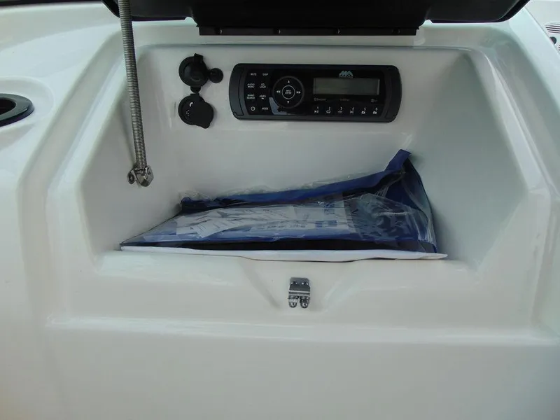 Slide: The Image of Yamaha SX190 2018 - 12