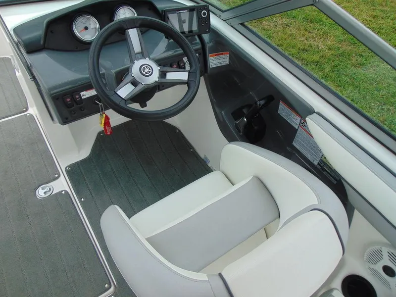 Slide: The Image of Yamaha SX190 2018 - 9