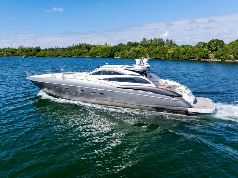 Slide: The Image of Sunseeker Predator 75 yacht cruising on blue water, 2001 model. - 5