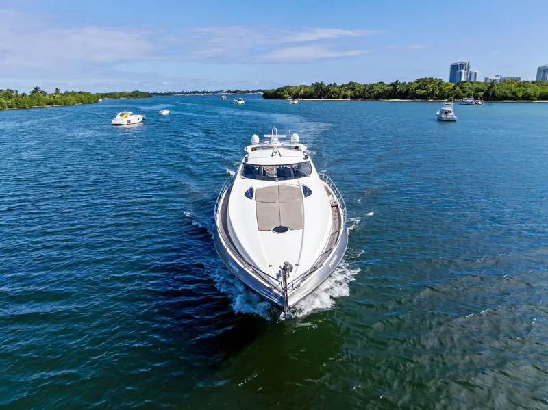 Slide: The Image of Sunseeker Predator 75 2001 - 50