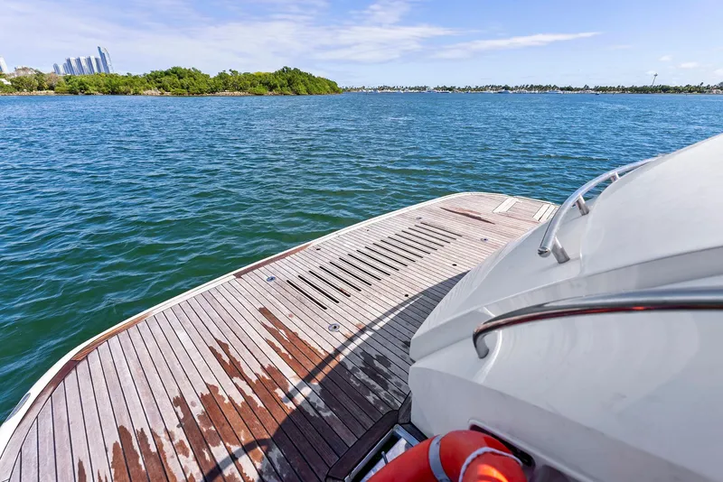 Slide: The Image of Sunseeker Predator 75 2001 - 56