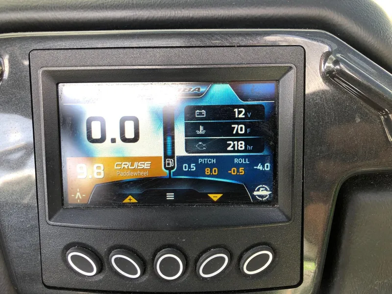Slide: The Image of Moomba Max 2018 dashboard display showing cruise control and system metrics. - 6