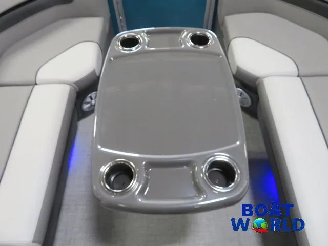 Slide: The Image of Princecraft Vectra 23 RL SS Swingback Pontoon & Mercury 4-Stro 2025 - 27