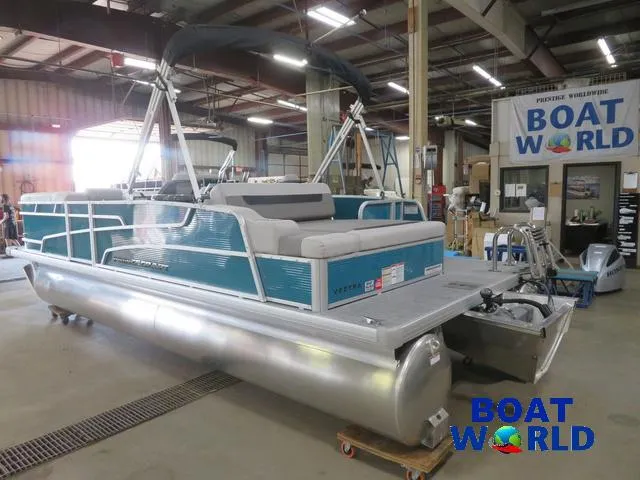 Slide: The Image of Princecraft Vectra 23 RL SS Swingback Pontoon & Mercury 4-Stro 2025 - 36
