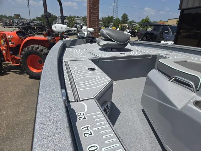 Slide: The Image of Xpress H20B 2025 - 11