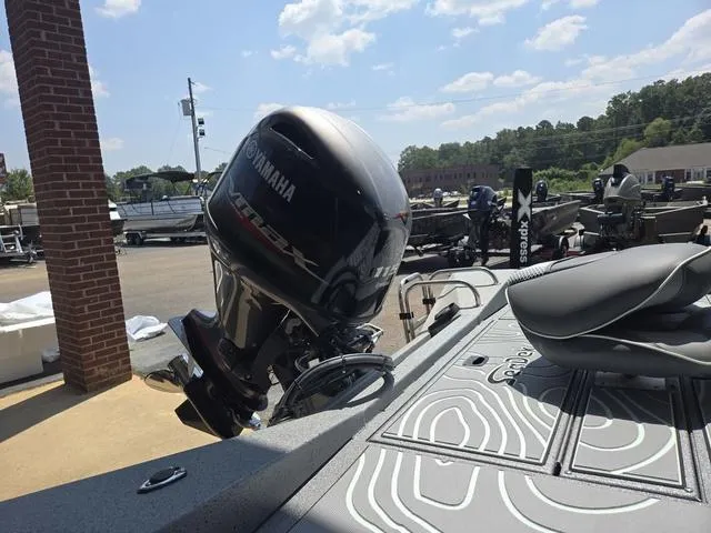 Slide: The Image of Xpress H20B 2025 - 6