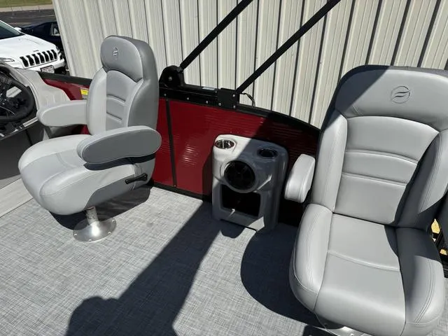 Slide: The Image of Flagship E20RF 2025 - 21