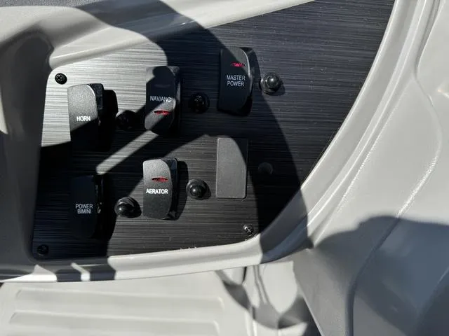 Slide: The Image of Flagship E20RF 2025 - 24