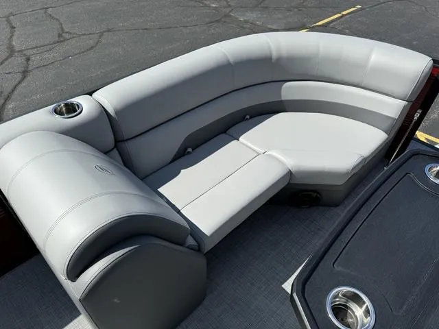 Slide: The Image of Flagship E20RF 2025 - 26