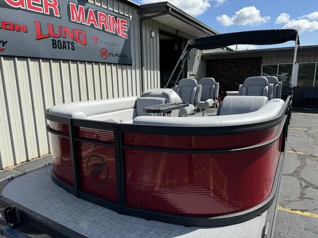 Slide: The Image of Flagship E20RF 2025 - 4