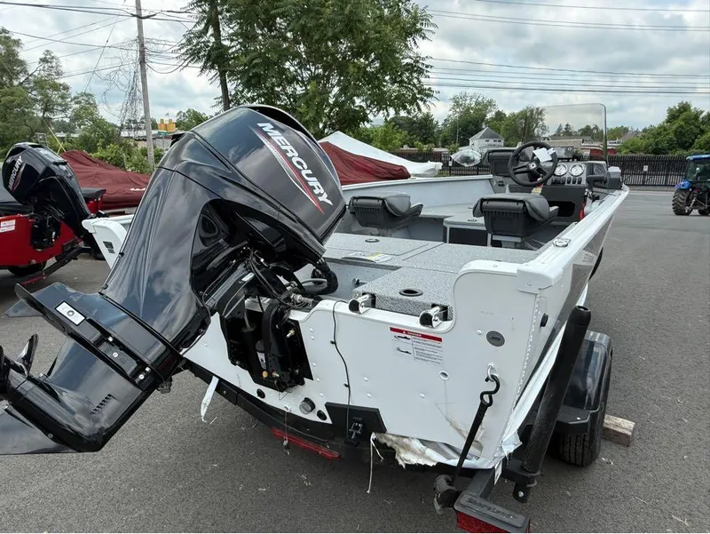 Slide: The Image of Lund 1675 Adventure SS 2025 - 12