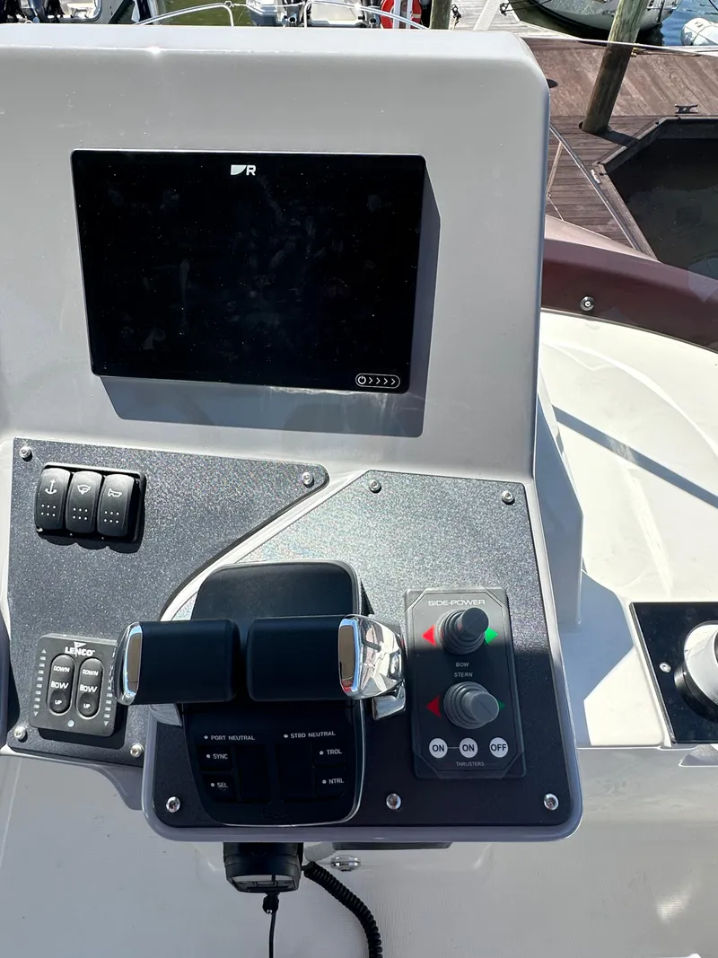 Slide: The Image of Beneteau Swift Trawler 41 2022 - 28