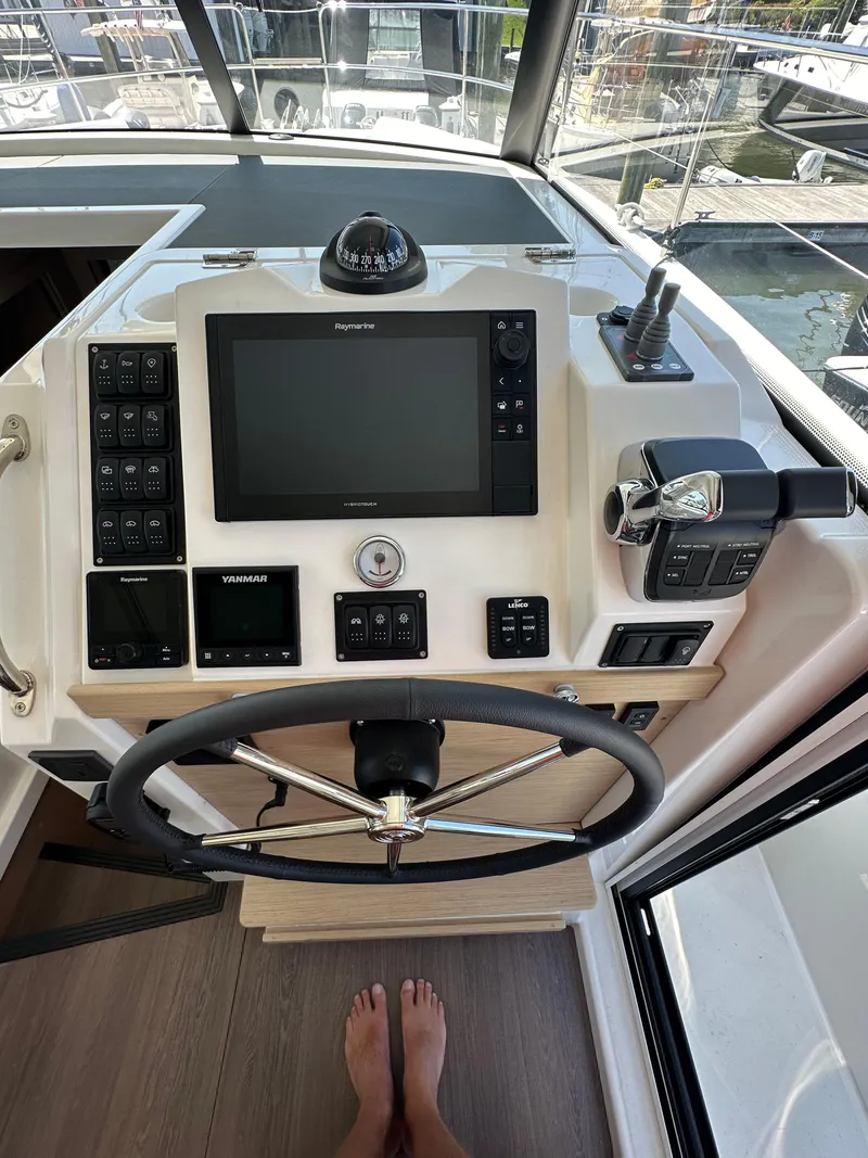 Slide: The Image of Beneteau Swift Trawler 41 2022 - 29