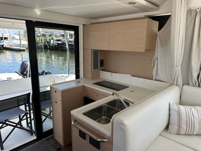 Slide: The Image of Beneteau Swift Trawler 41 2022 - 33