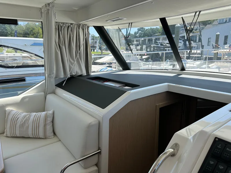 Slide: The Image of Beneteau Swift Trawler 41 2022 - 43