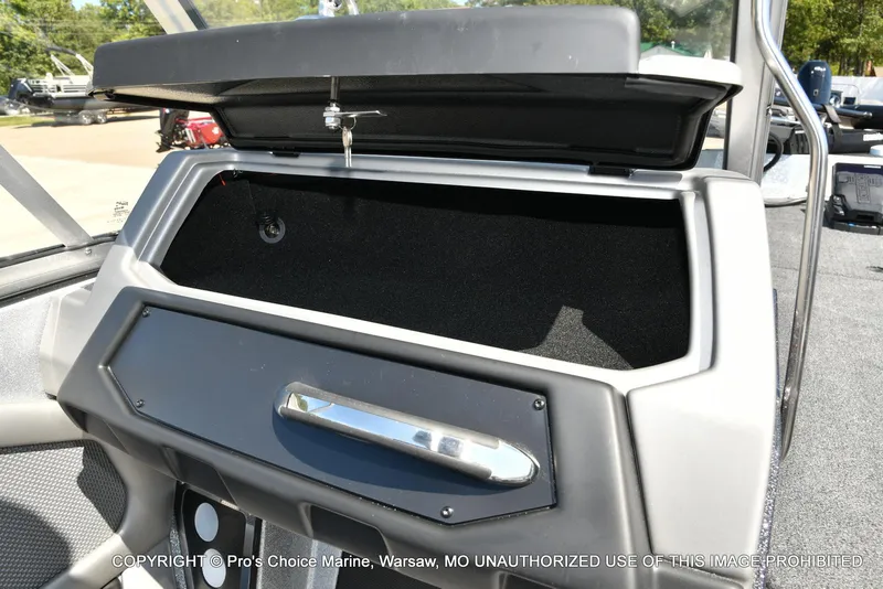 Slide: The Image of Ranger 620FS Lowrance Cup 2025 - 34