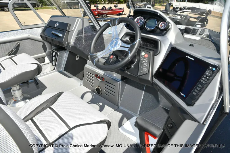 Slide: The Image of Ranger 620FS Lowrance Cup 2025 - 8