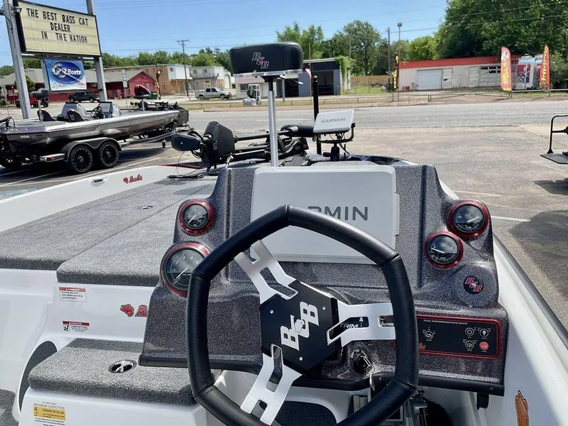 Slide: The Image of Bass Cat Pantera Classic 2025 - 10