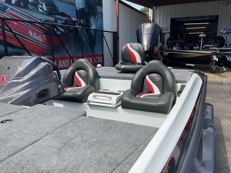 Slide: The Image of Bass Cat Pantera Classic 2025 - 22