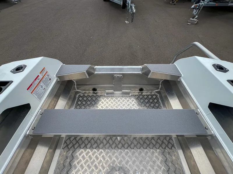 Slide: The Image of Stabi-Craft 1450 Explorer 2025 - 11