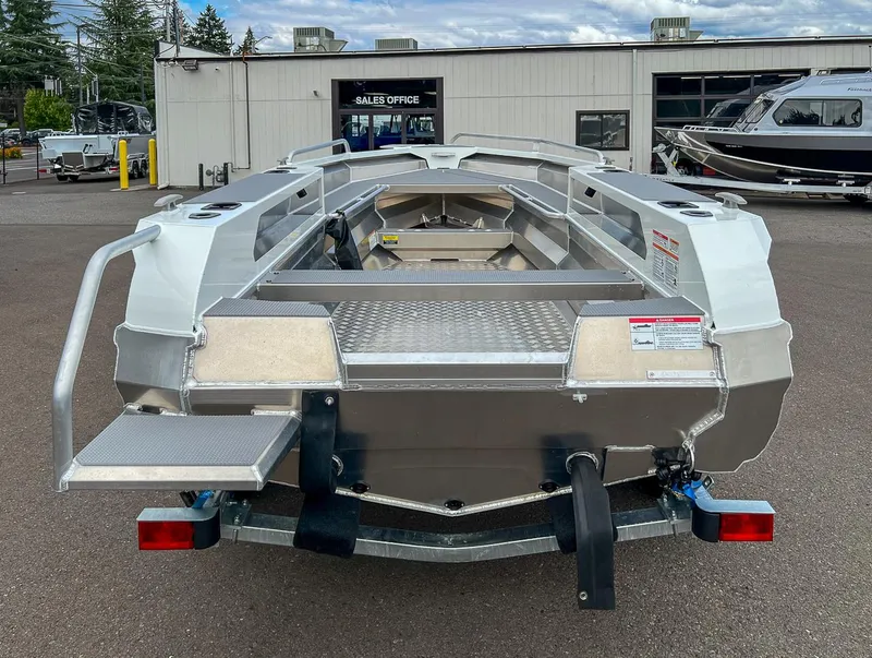 Slide: The Image of Stabi-Craft 1450 Explorer 2025 - 4