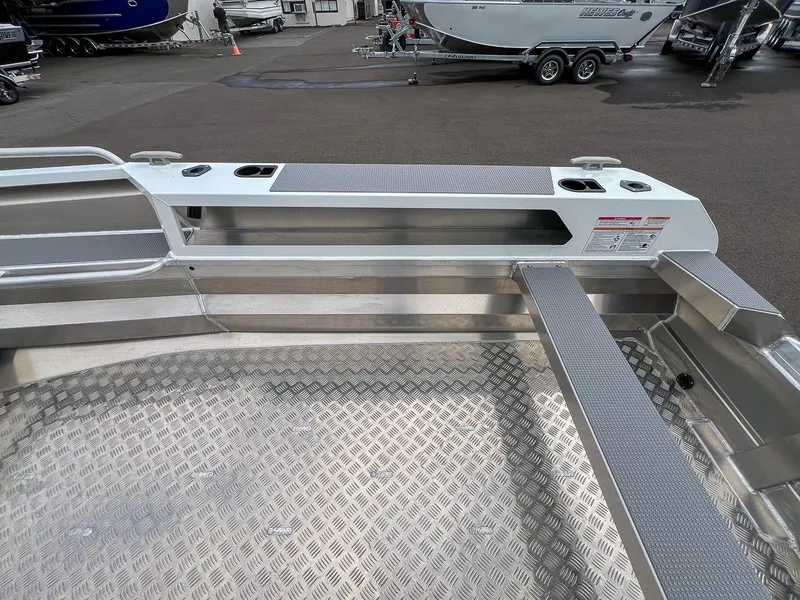 Slide: The Image of Stabi-Craft 1450 Explorer 2025 - 9